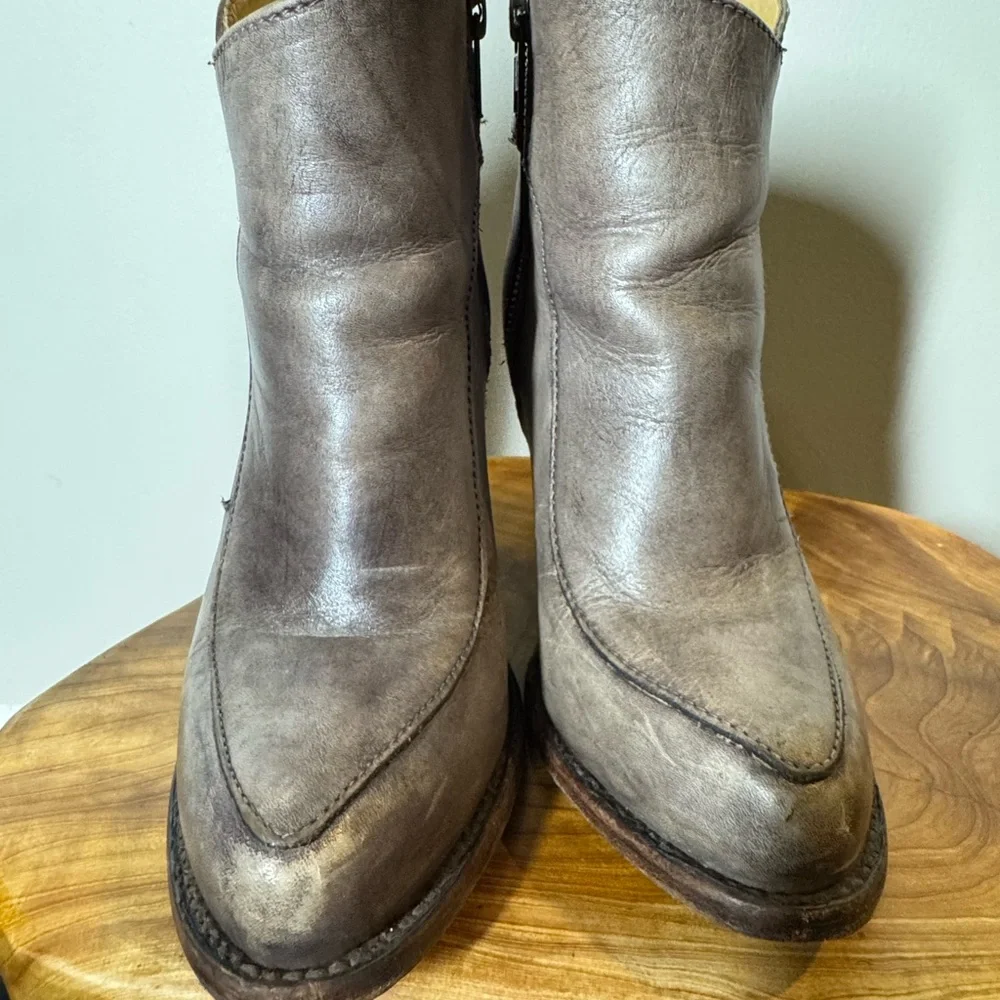Bed Stu Isla High Heeled Bootie Boots Women Sz. 7.5 Gray/Brown Distressed Buckle - Picture 9 of 15